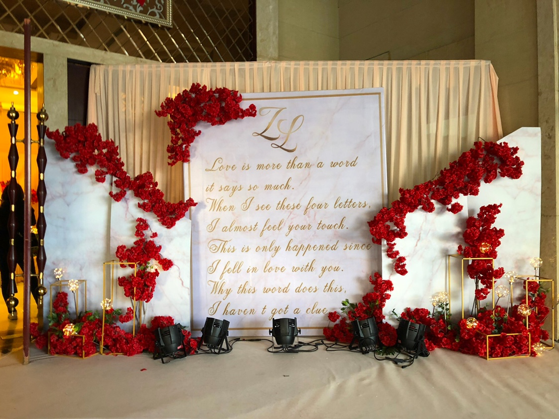 香槟x红撞色个性简约婚礼