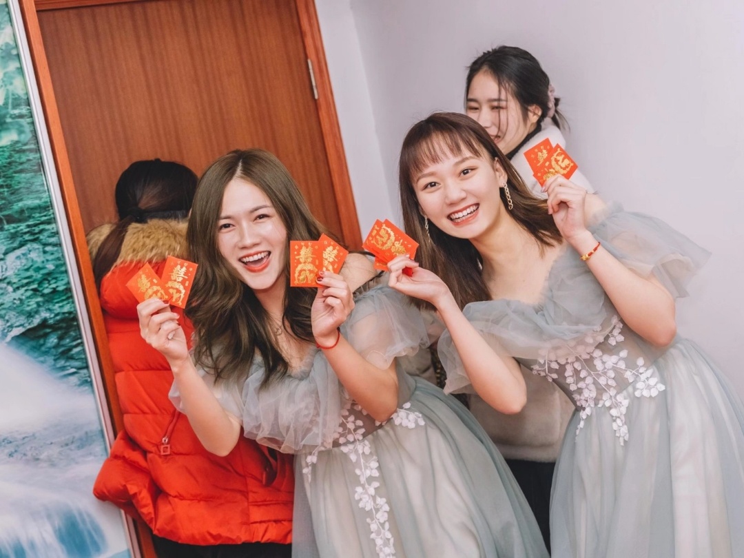 四人套餐（妈妈妆、婆婆妆、伴娘妆2个）