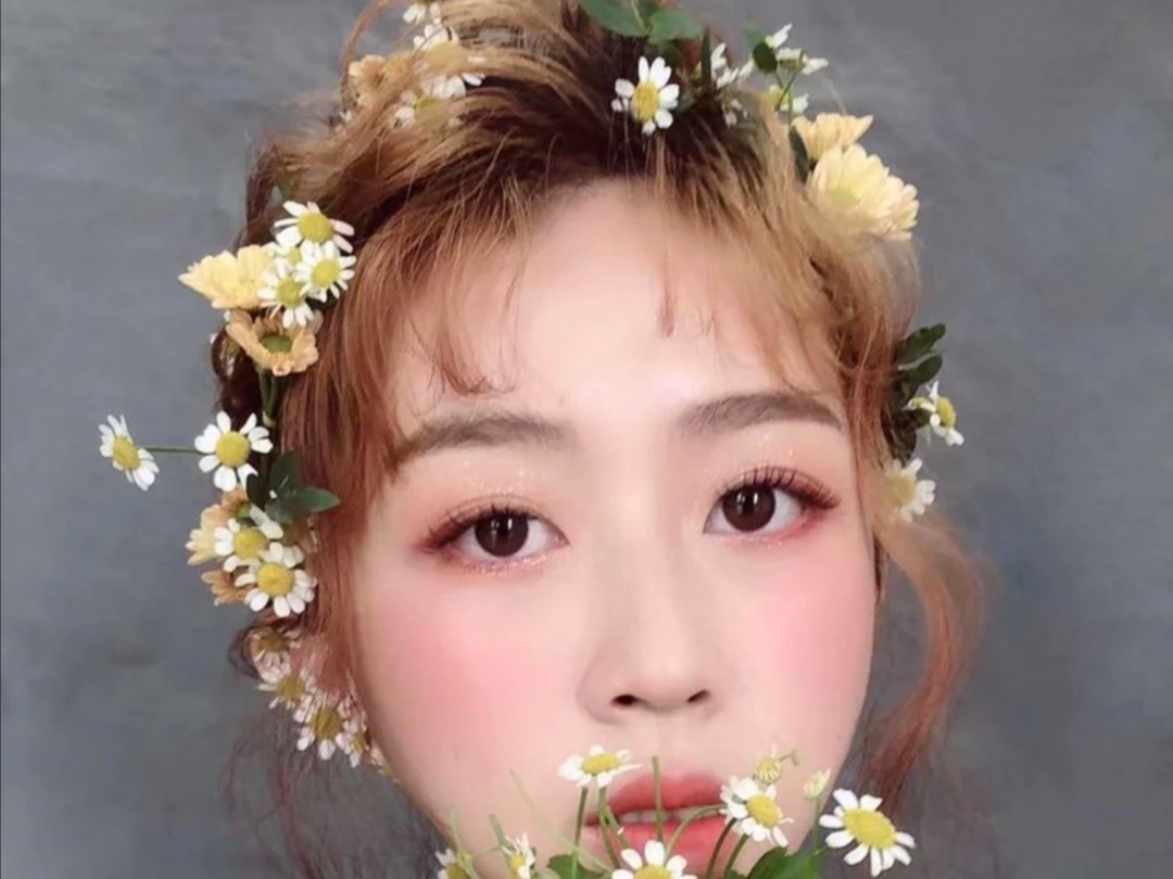 【云南周边地区】高级化妆师全程新娘跟妆