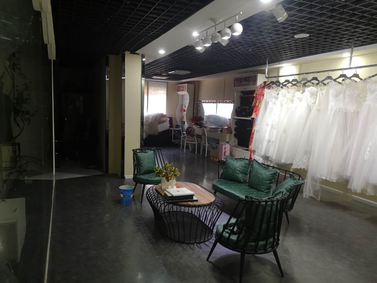 艾薇儿私人订制婚礼