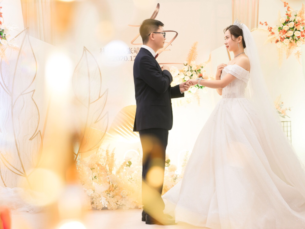 潮汕揭阳大热简约经典香槟色浪漫婚礼送资深四大