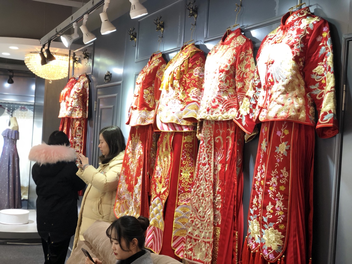 婷娜婚纱美学馆