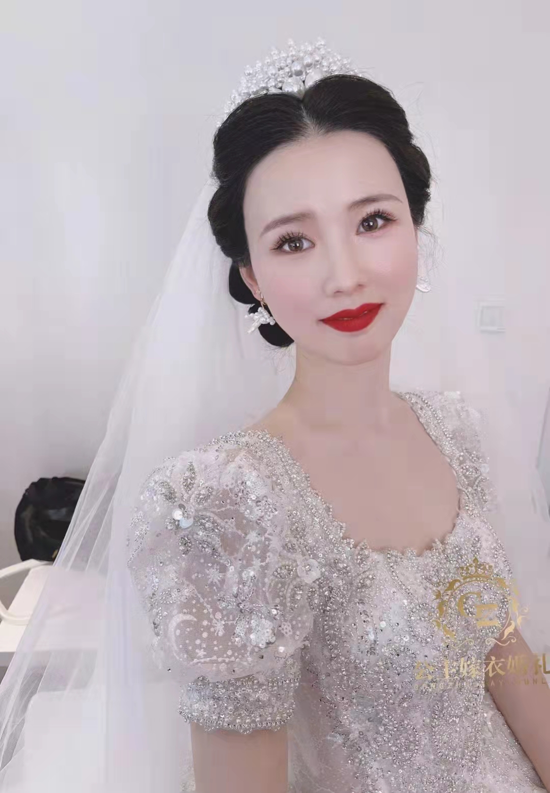 总监化妆师全天跟妆3妆面加上3个造型➕伴娘