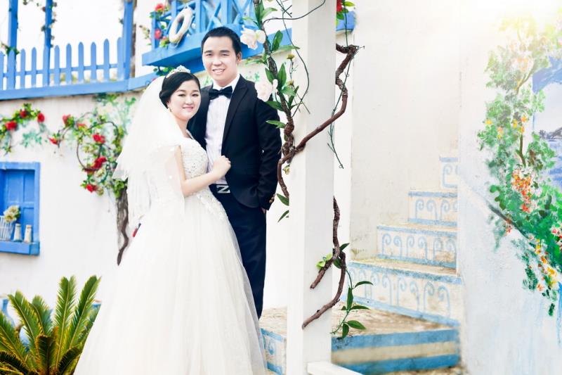 伊甸园婚纱_亚当夏娃伊甸园图片