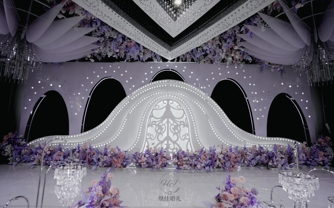 高雅尊贵粉紫色铁艺造型及水晶