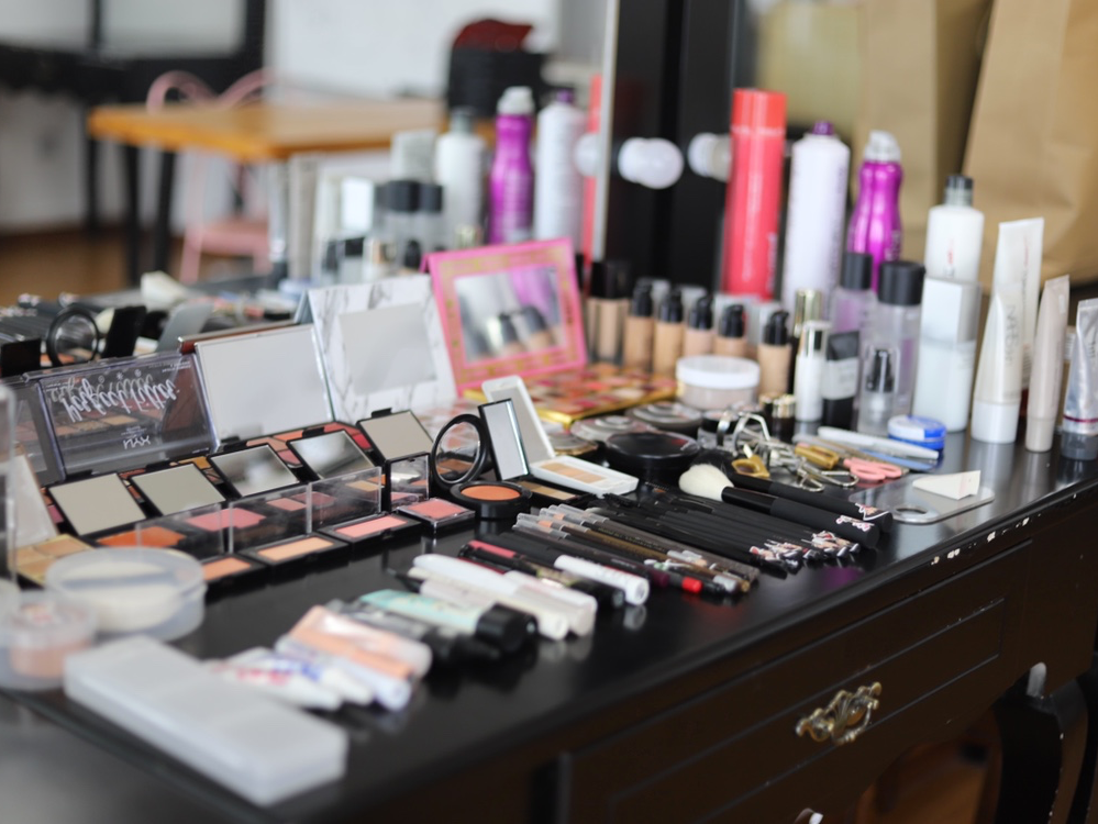 高级造型老师厦门婚礼全程跟妆造型师