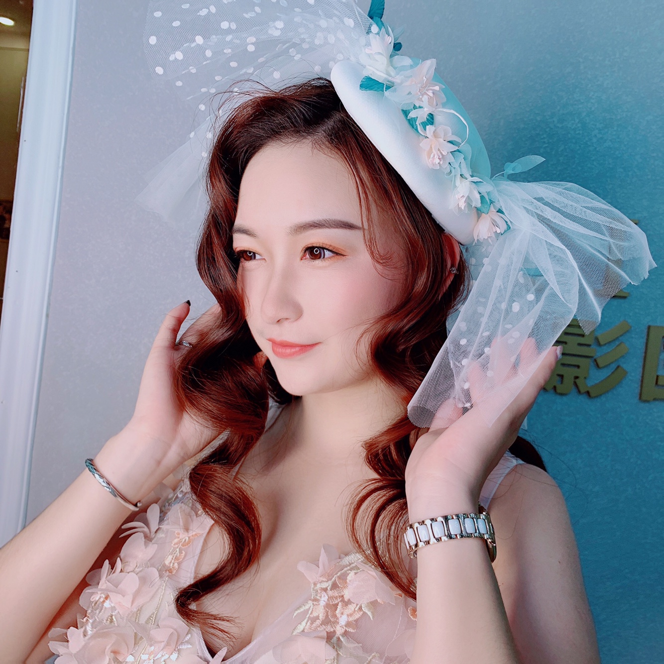 乔见化妆造型