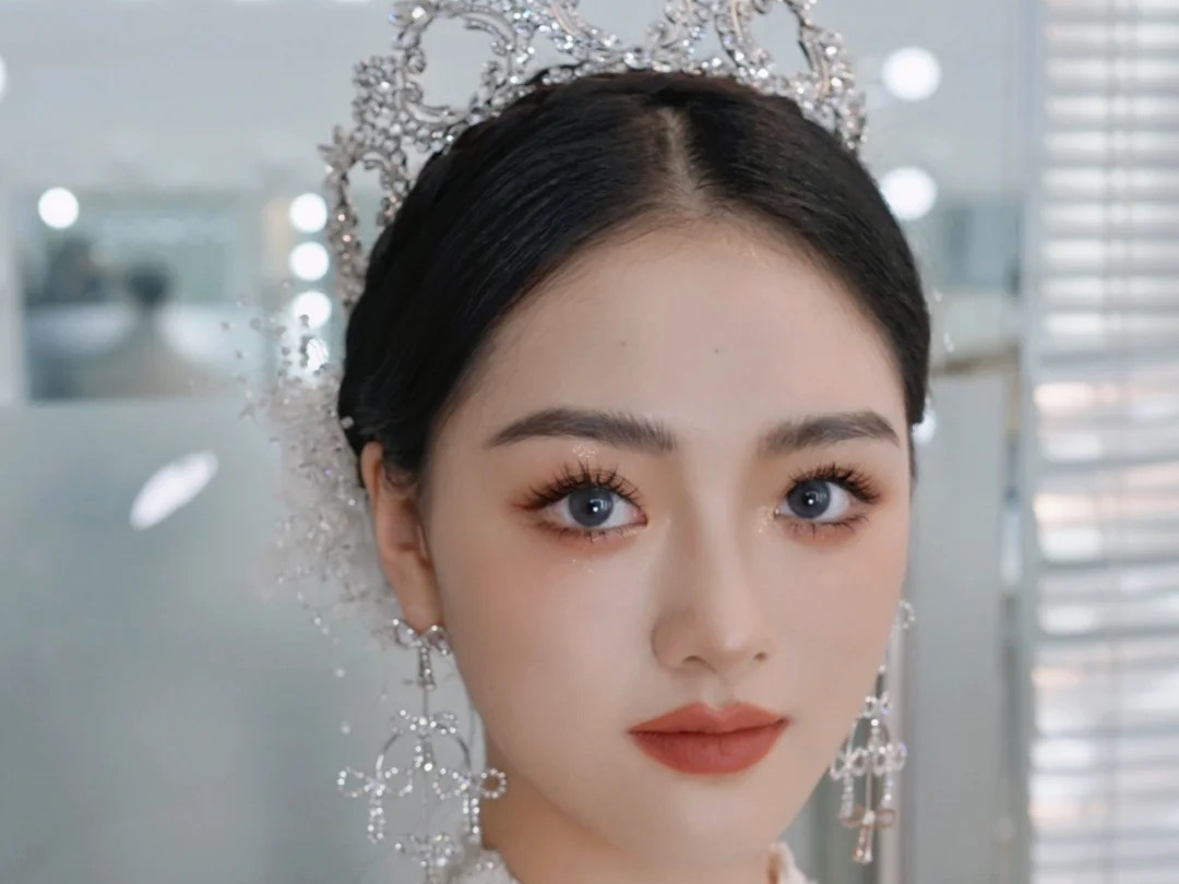 黄金档期总监团队全天跟妆［先预定送亲友妆3580