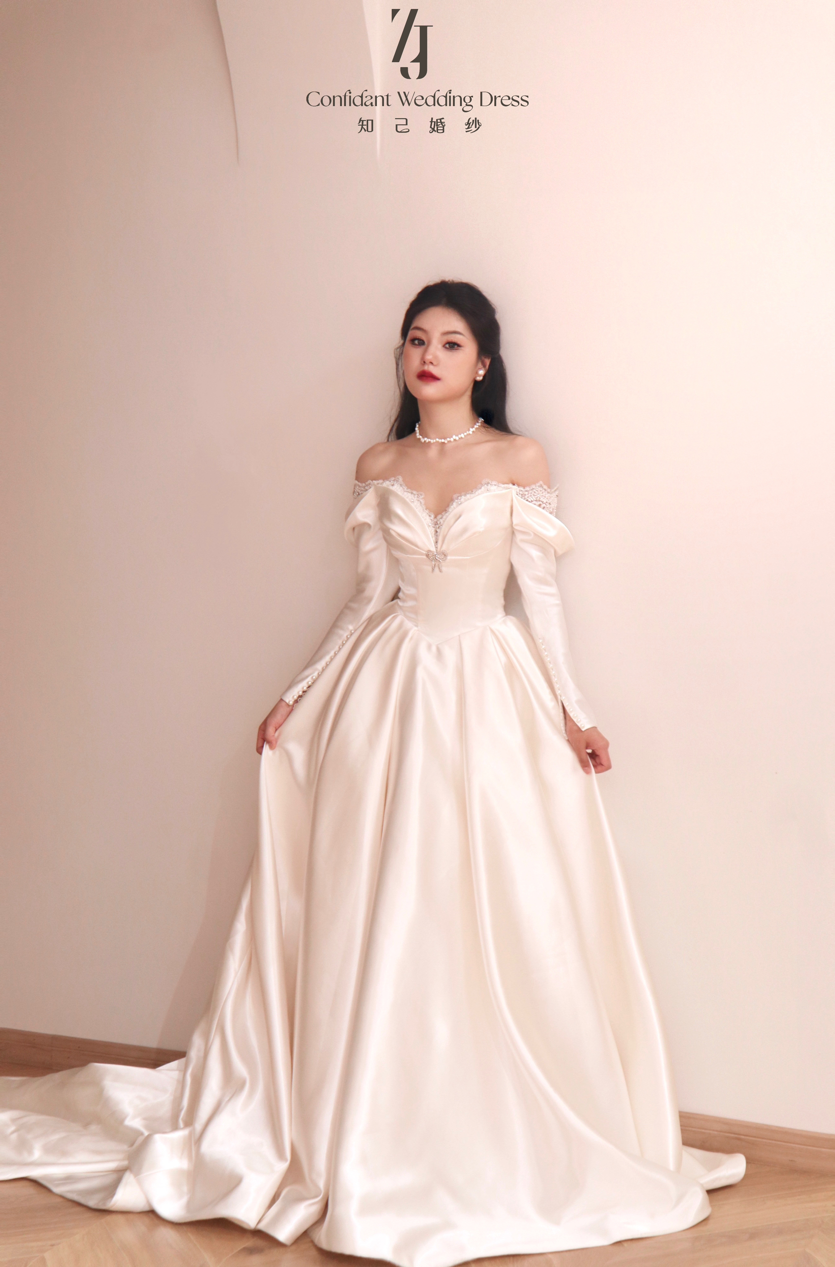 【知己婚纱】法式缎面主纱