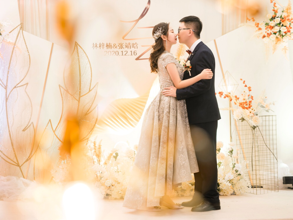 潮汕揭阳大热简约经典香槟色浪漫婚礼送资深四大
