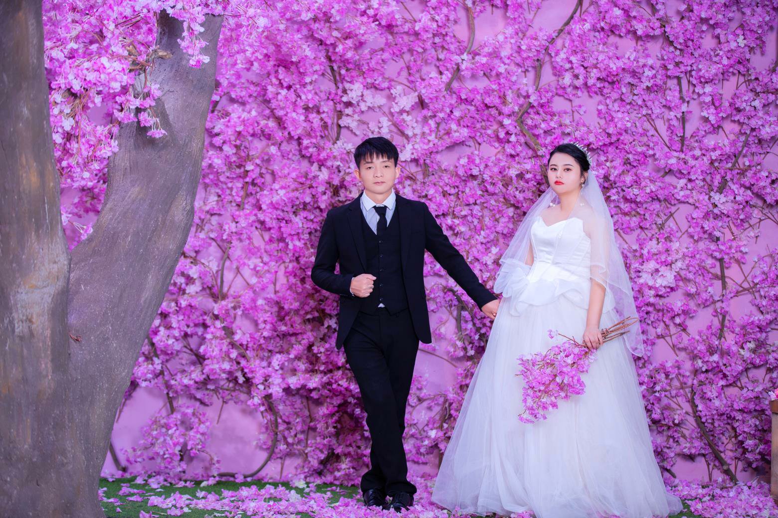 谭宏斌🌹阮思的婚礼邀请