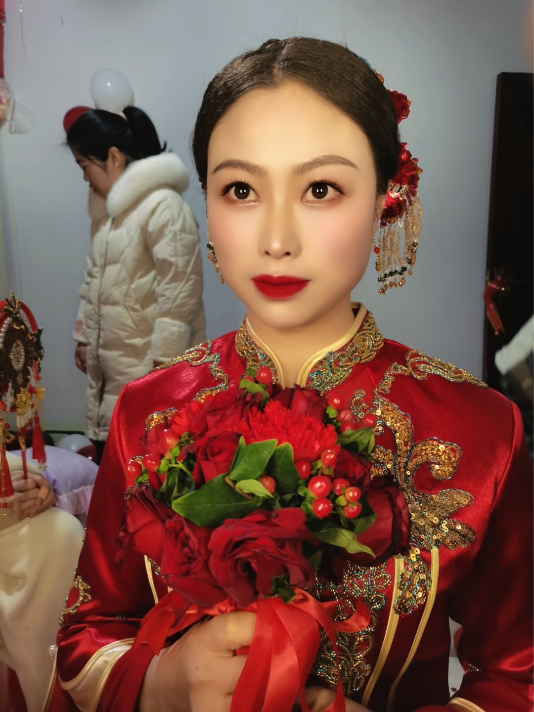 资深化妆师两套造型全程婚礼跟妆