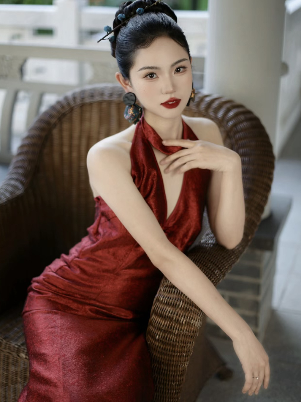 【热卖推荐】首席档老师午宴跟妆