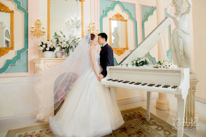 5.18第一次穿上正式的婚纱