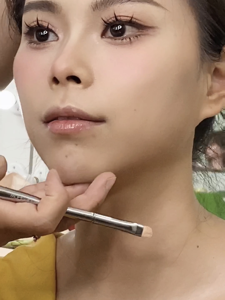 试妆