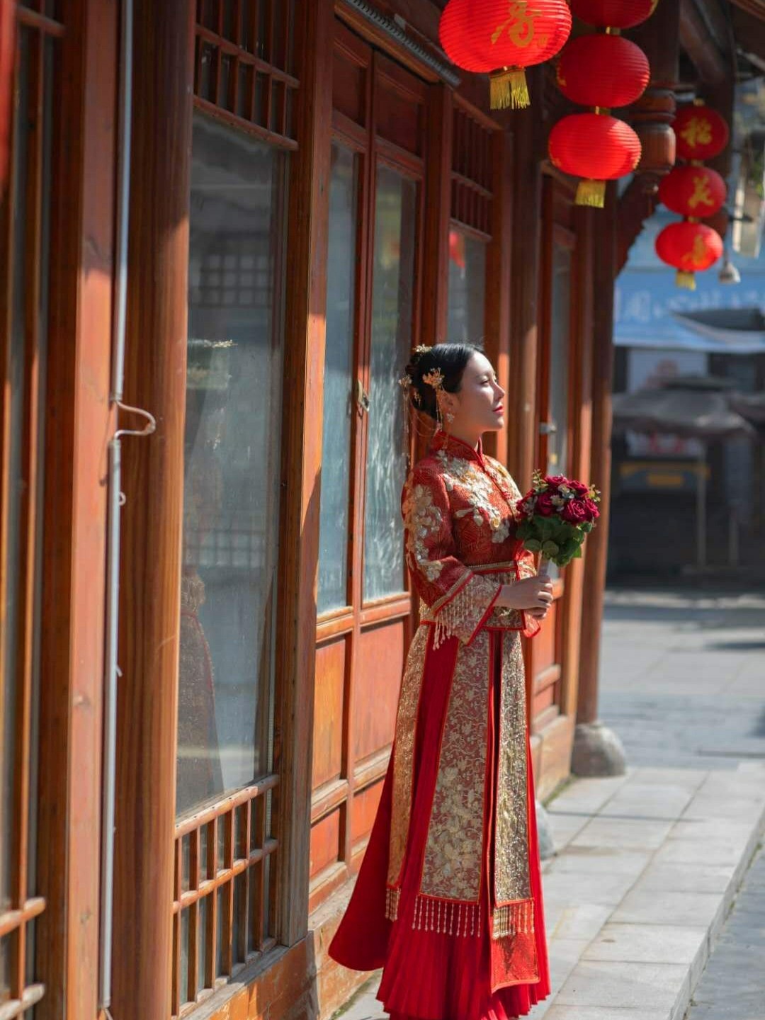 2021网红款婚纱+秀禾  婚礼跟妆套餐