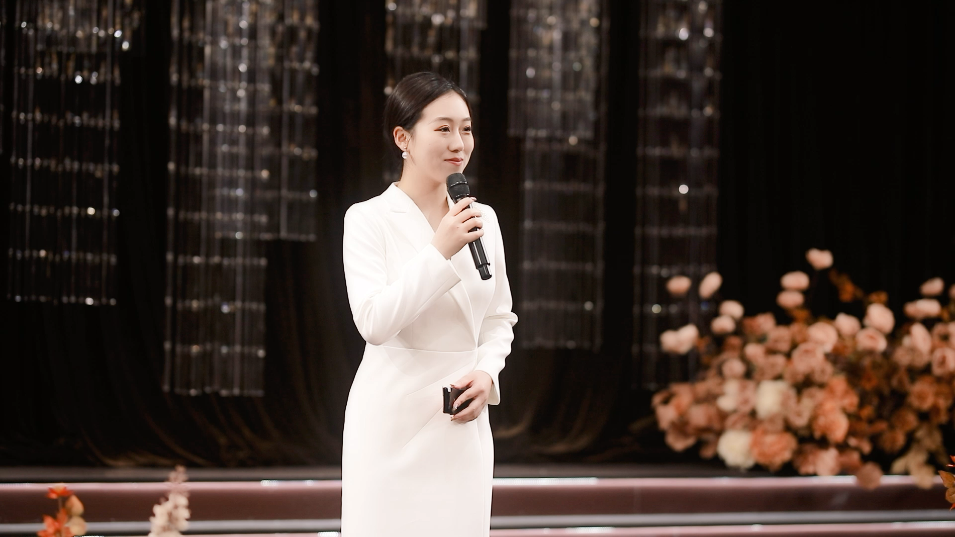 校园恋爱婚礼主持类型