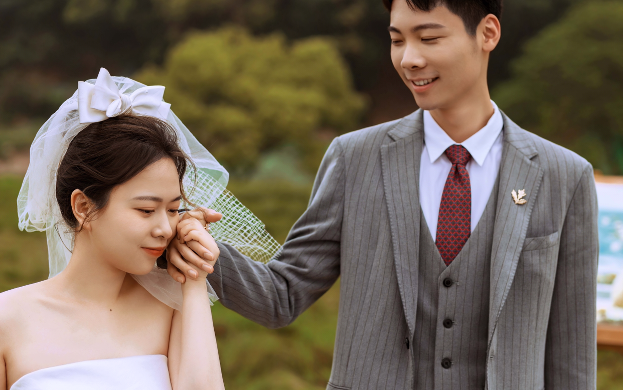 婚纱照定制拍摄