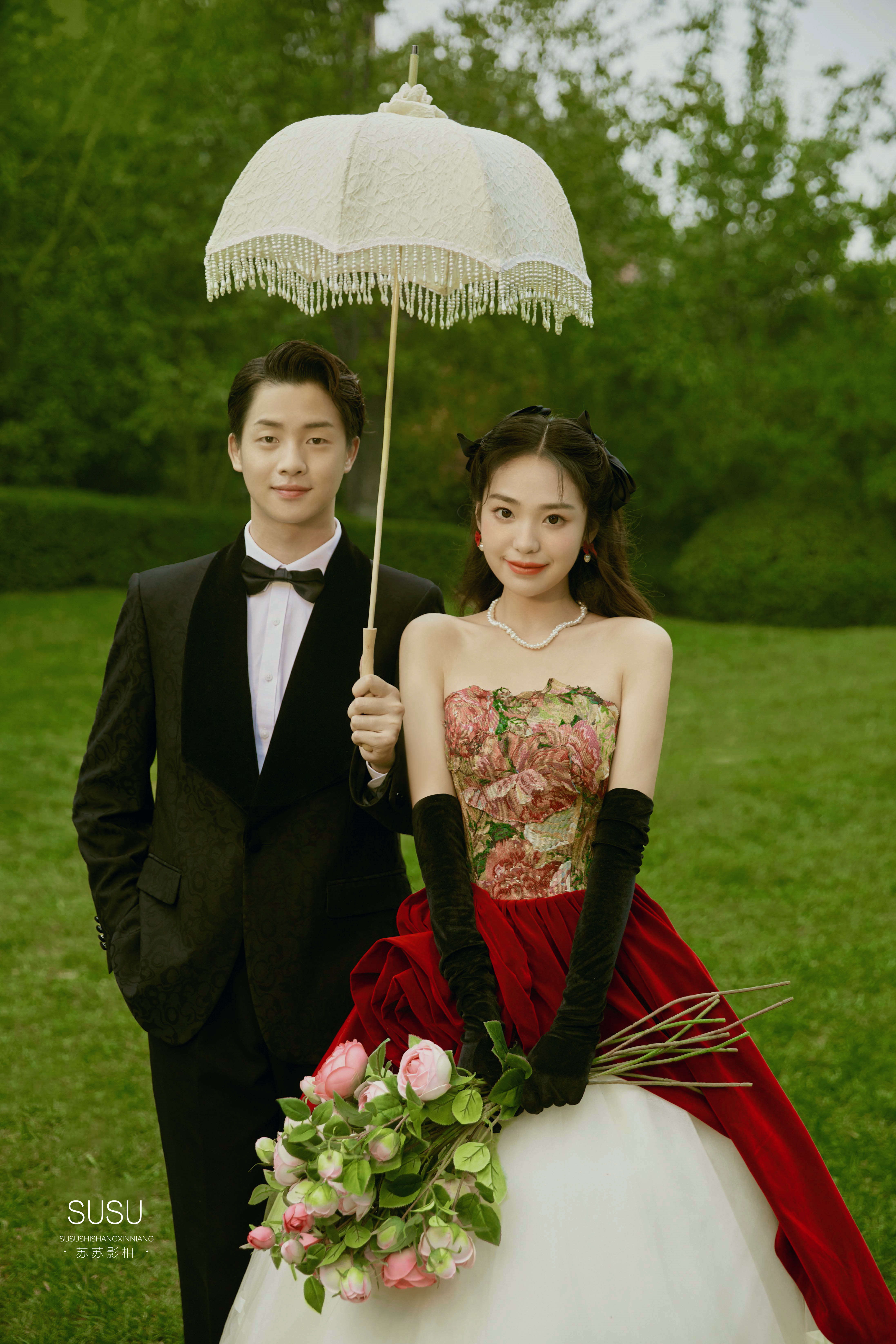 看一眼就喜欢的法式婚纱照