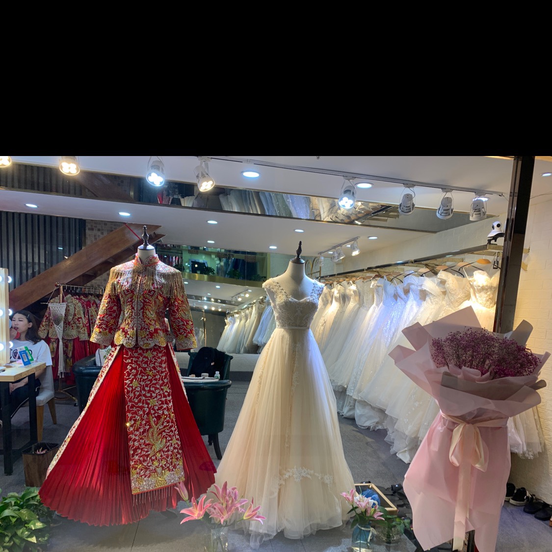 FANCY梵茜婚纱美妆馆