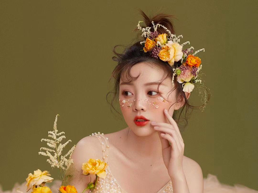 新娘跟妆一条龙！详情微信咨询超值！