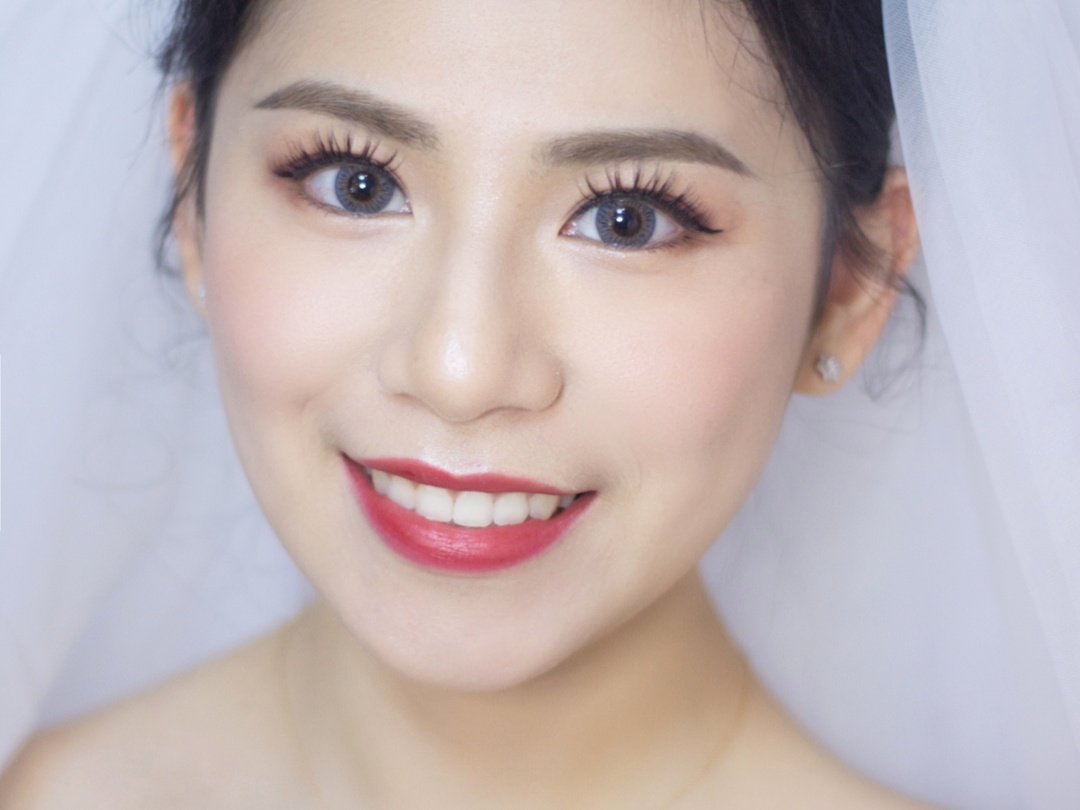 首席化妆师Hannah喷枪化妆全天跟妆