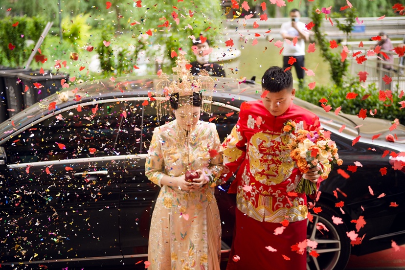 给各位小仙女推荐一家超级棒的婚纱店~
