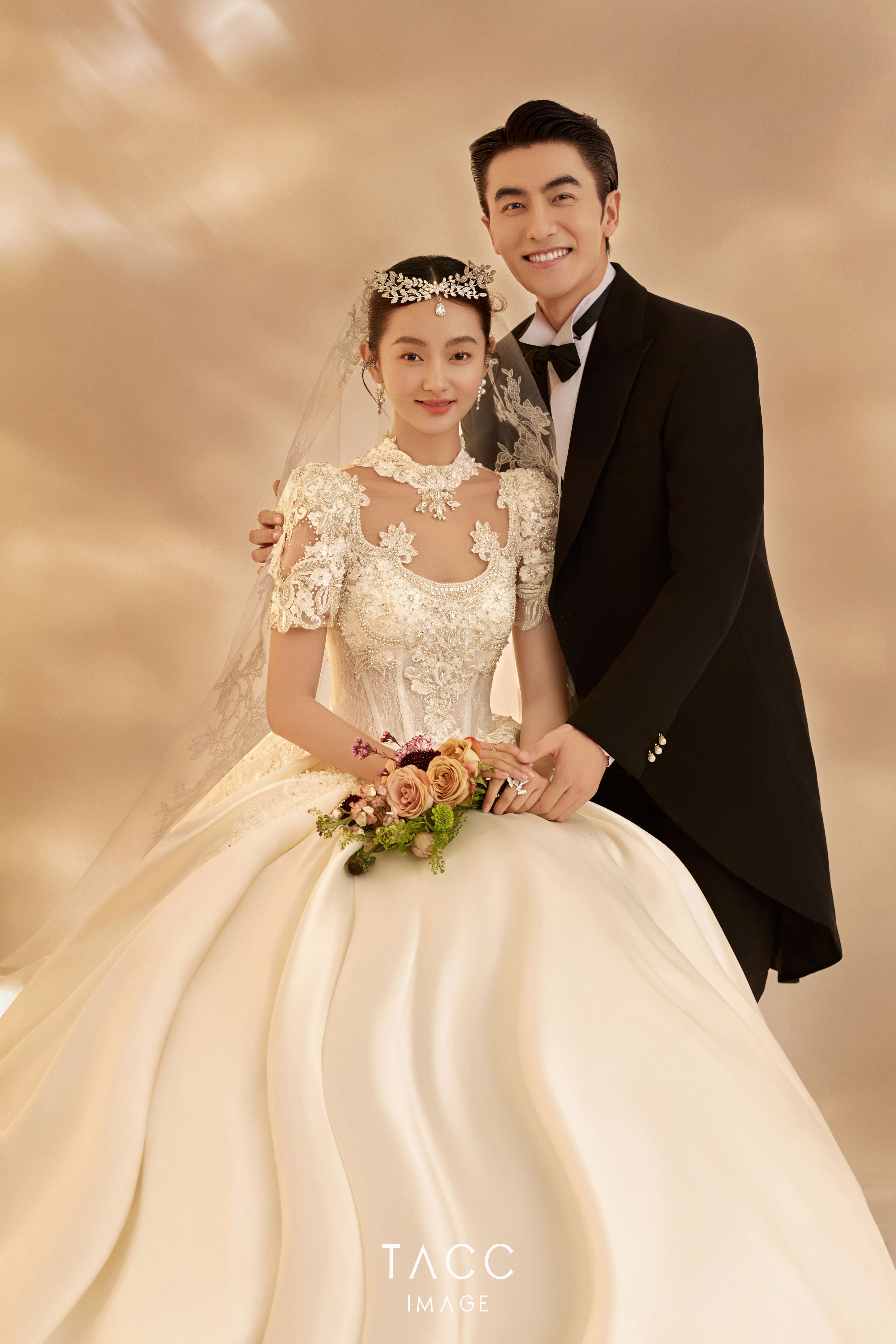 [當(dāng)季熱拍]尚品系列丨唯美婚紗