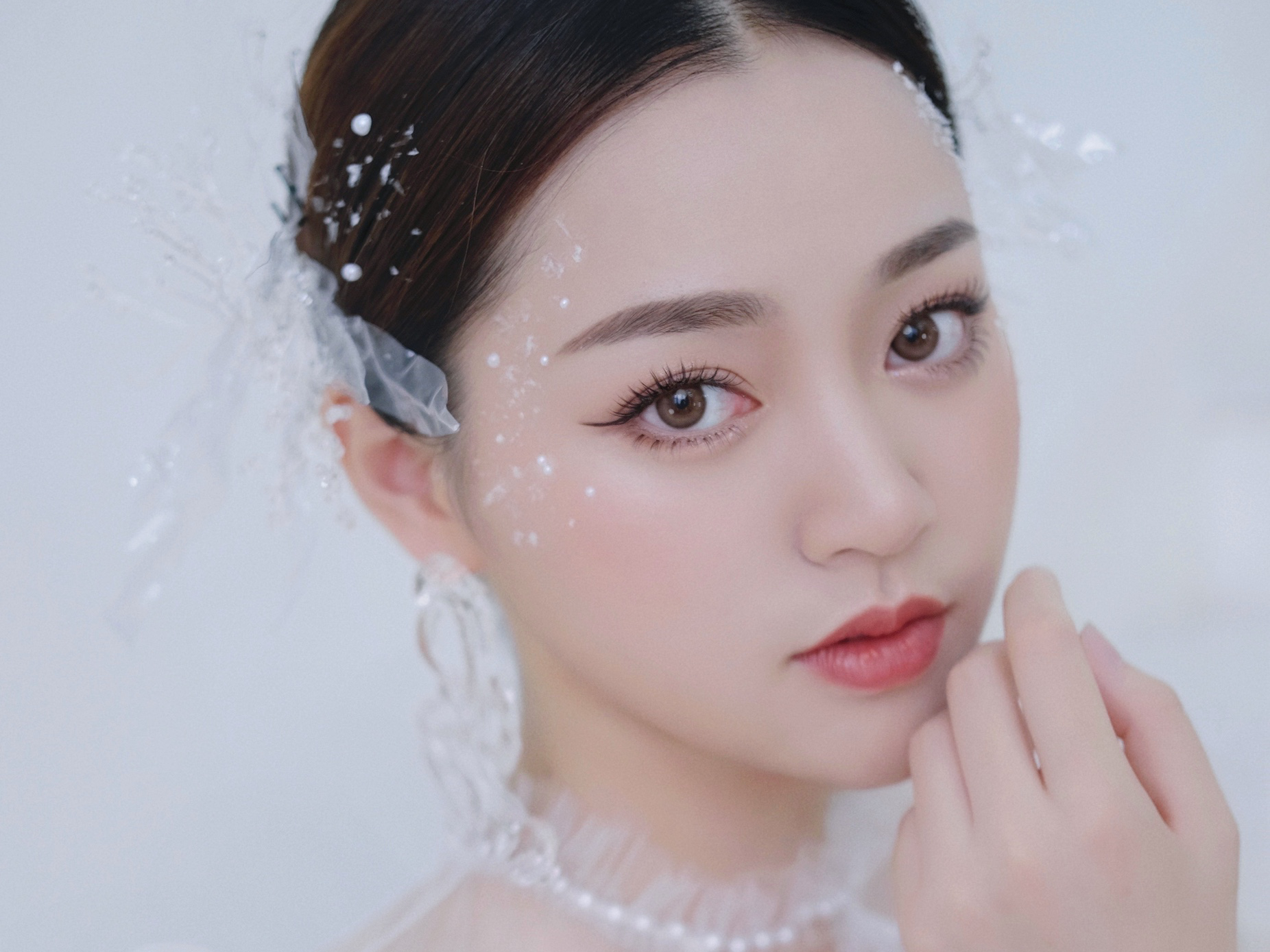 【升级款】全天跟妆+2副化+伴娘和妈妈+新郎和妈