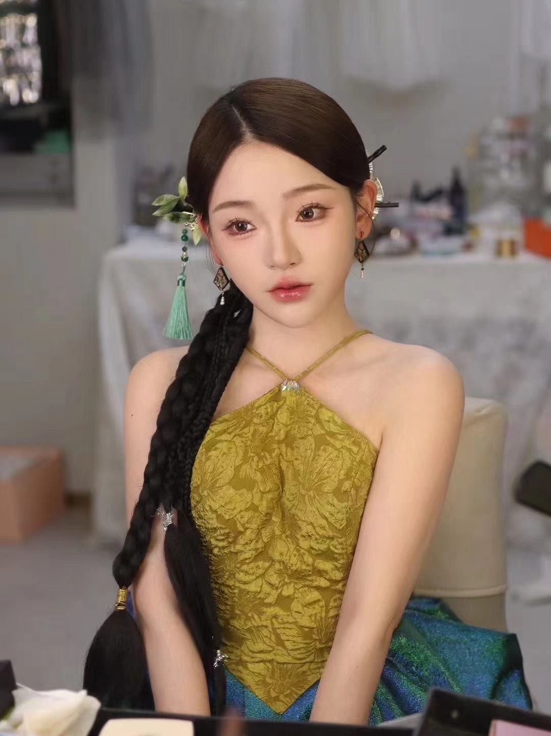 新中式晨袍妝面造型