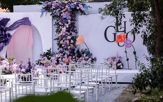紫色系花墙户外婚礼