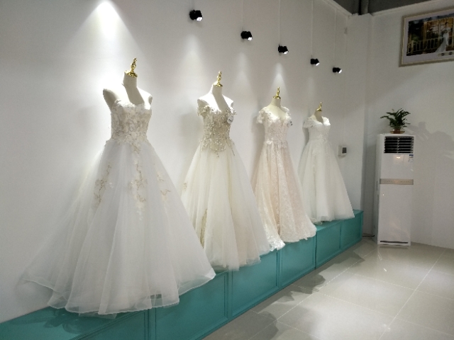 屯昌县禧月婚礼策划店