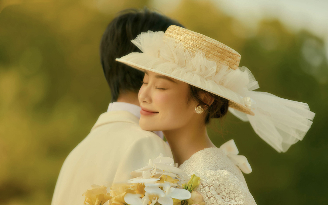 【法式电影】研发机位·赫本风复古婚纱照
