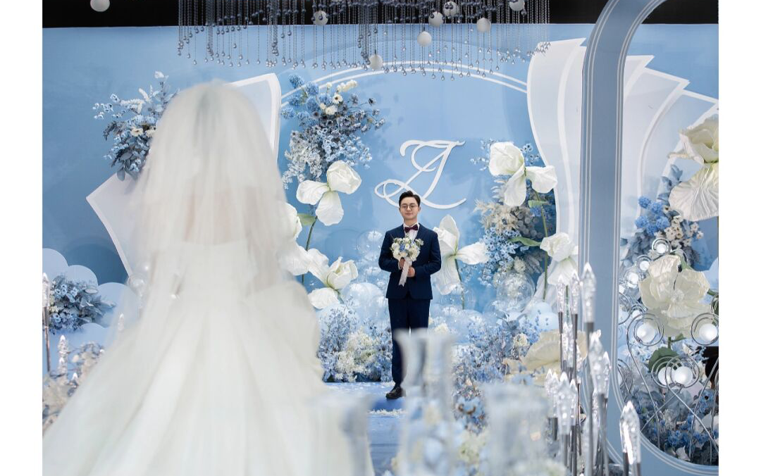 【抢定黄金档】婚礼纪专享/在线咨询全系立减999