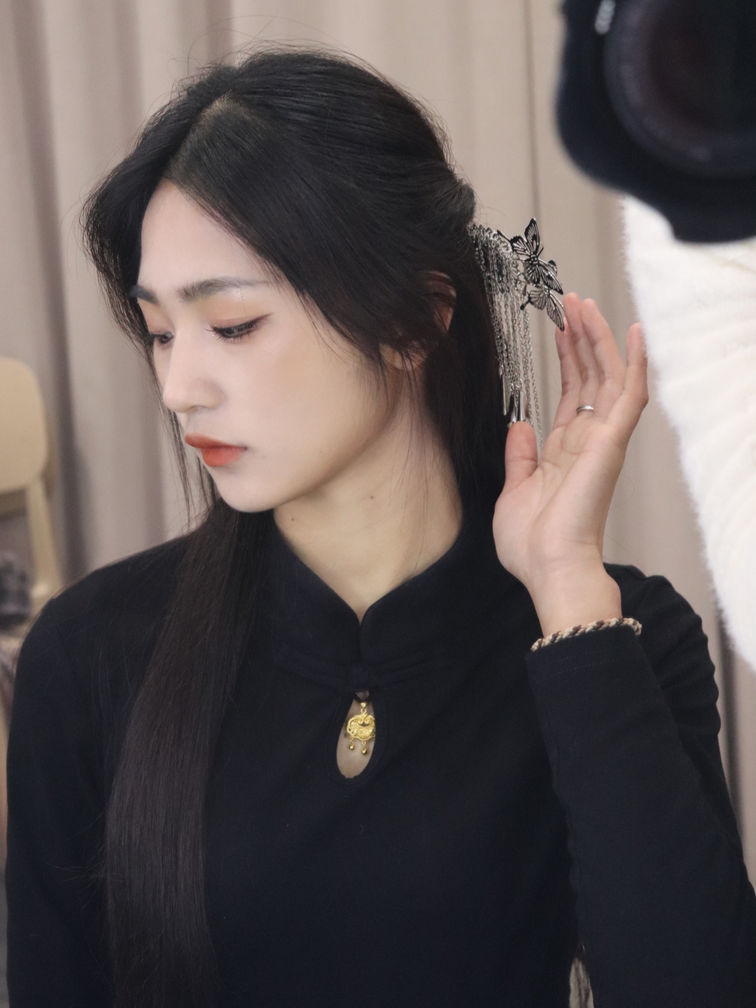 轻奢酷炫的新中式造型