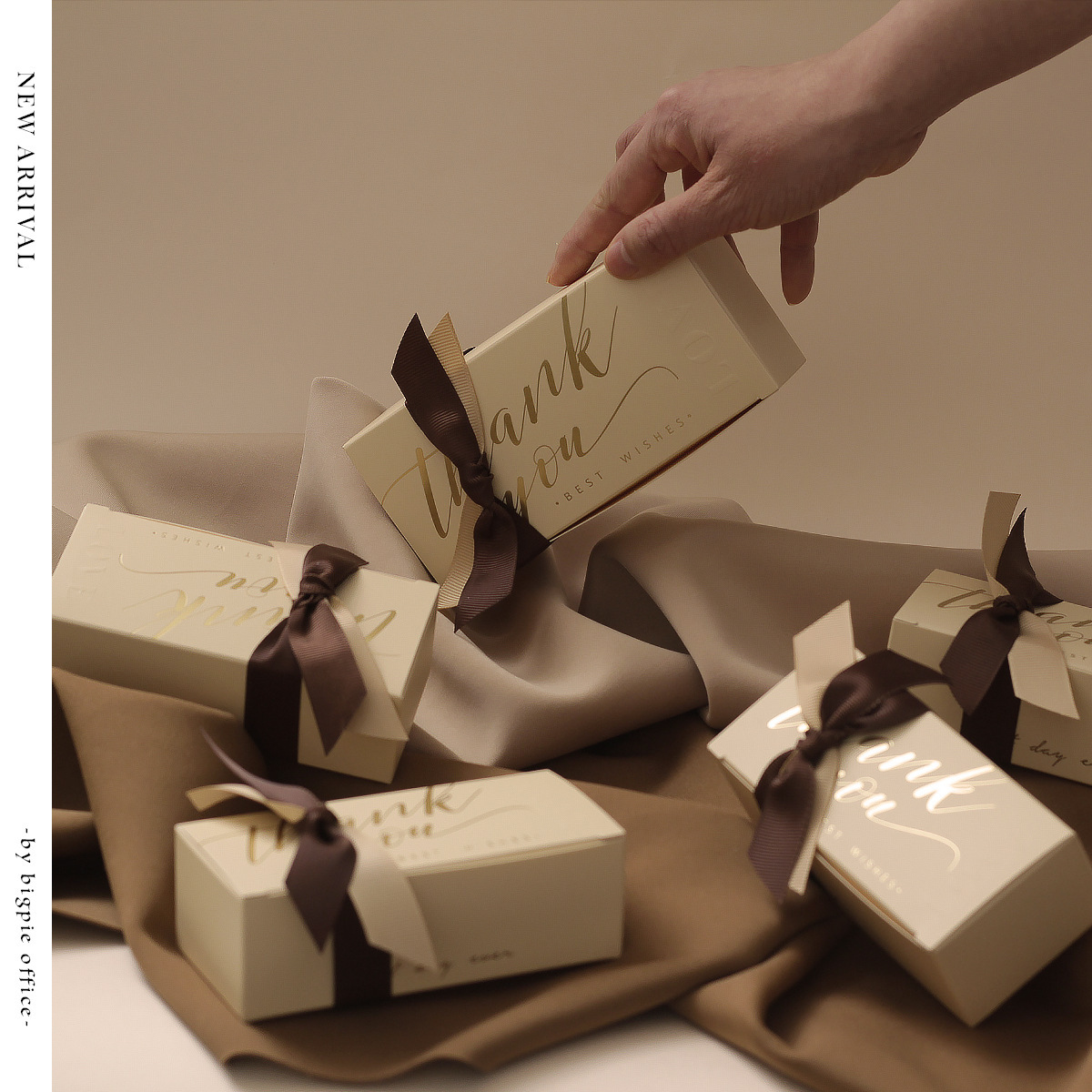 新款创意欧式喜糖盒ins风结婚伴手礼礼盒糖果包装纸盒
