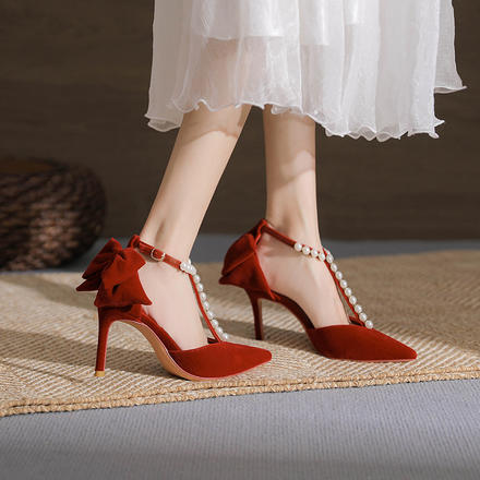 高跟鞋女婚鞋气质时装大码宴会细跟性感红色秋冬款尖头小香风单鞋