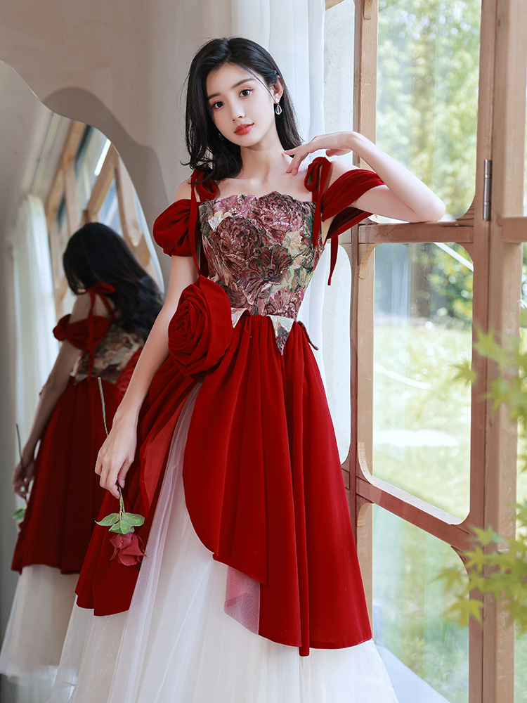 新娘酒紅色敬酒服女訂婚連衣裙結婚晚禮服高級感法式騎士玫瑰