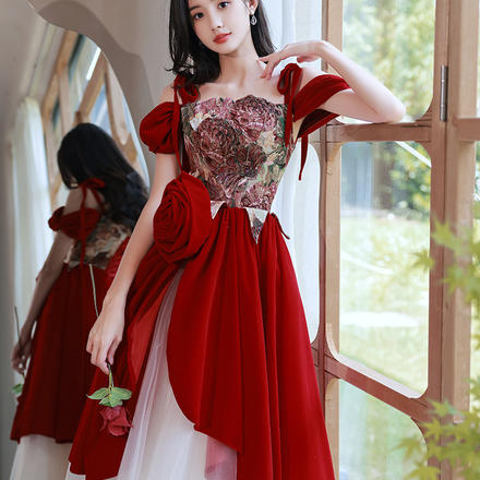 新娘酒红色敬酒服女订婚连衣裙结婚晚礼服高级感法式骑士玫瑰