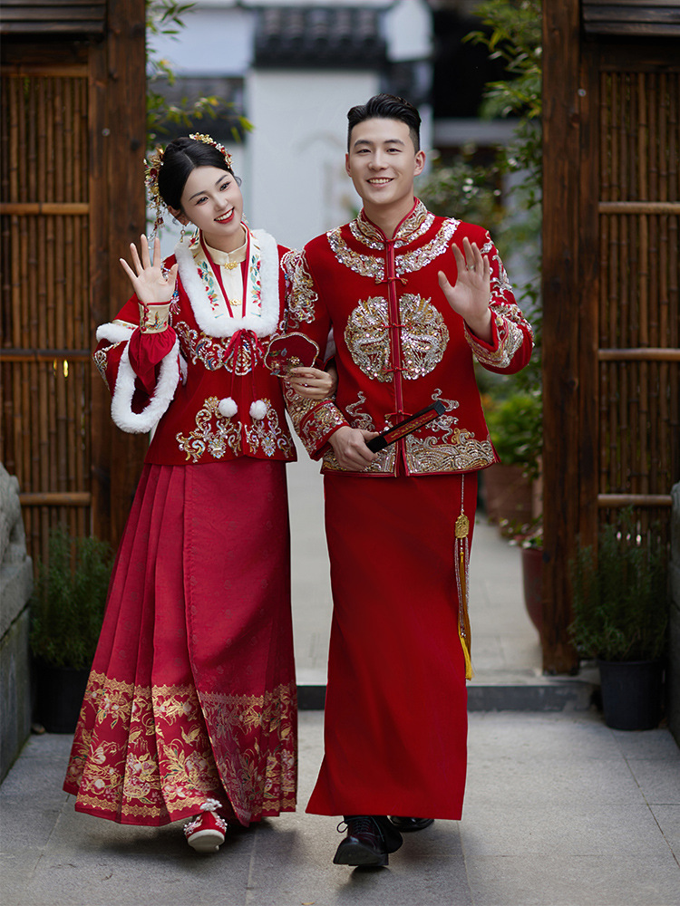 2023新款新中式国风新娘明制改良汉服订婚敬酒服红色马面裙套装冬