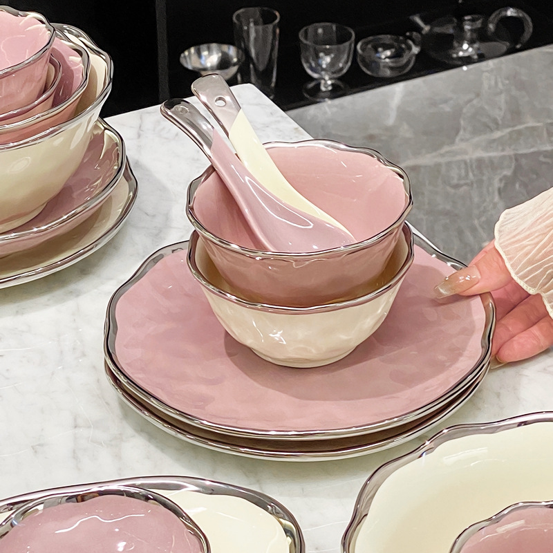 ins法式奶油色陶瓷碗碟盤套裝家用嫁妝結婚餐具高顏值吃飯碗湯碗喬遷送禮
