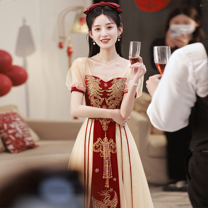 高级感敬酒服新娘中国风订婚礼服连衣裙香槟色回门服网纱2023新款