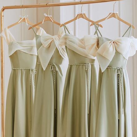 绿色缎面伴娘服2023新款夏季小众长款平时可穿姐妹团礼服裙女