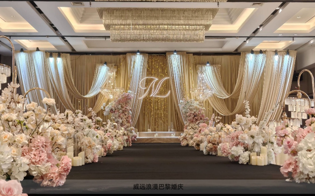 香槟色布艺水晶灯婚礼