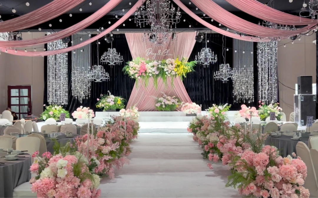 粉晕悄然，坠入心间的婚礼