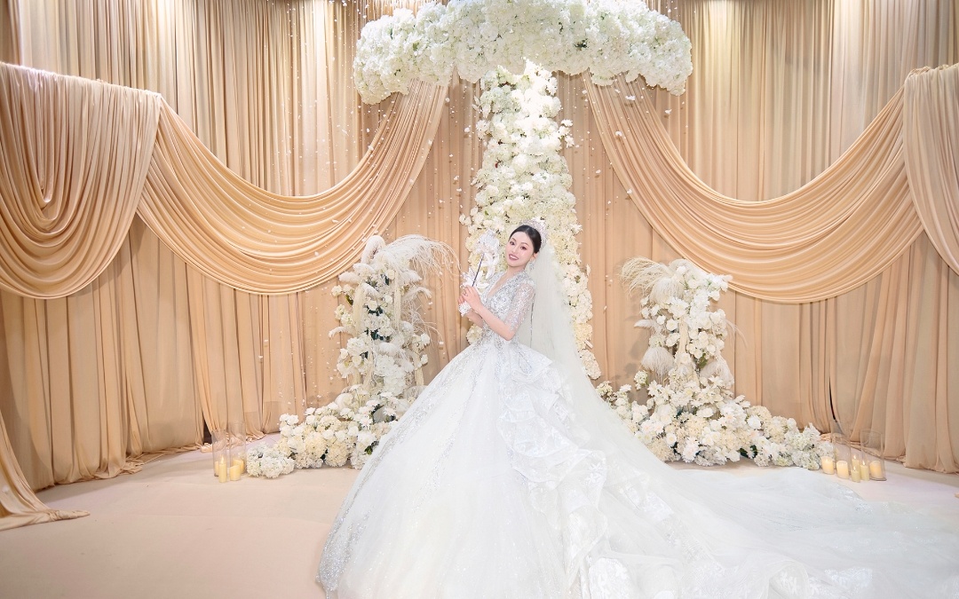 溫柔大氣香檳色布幔婚禮