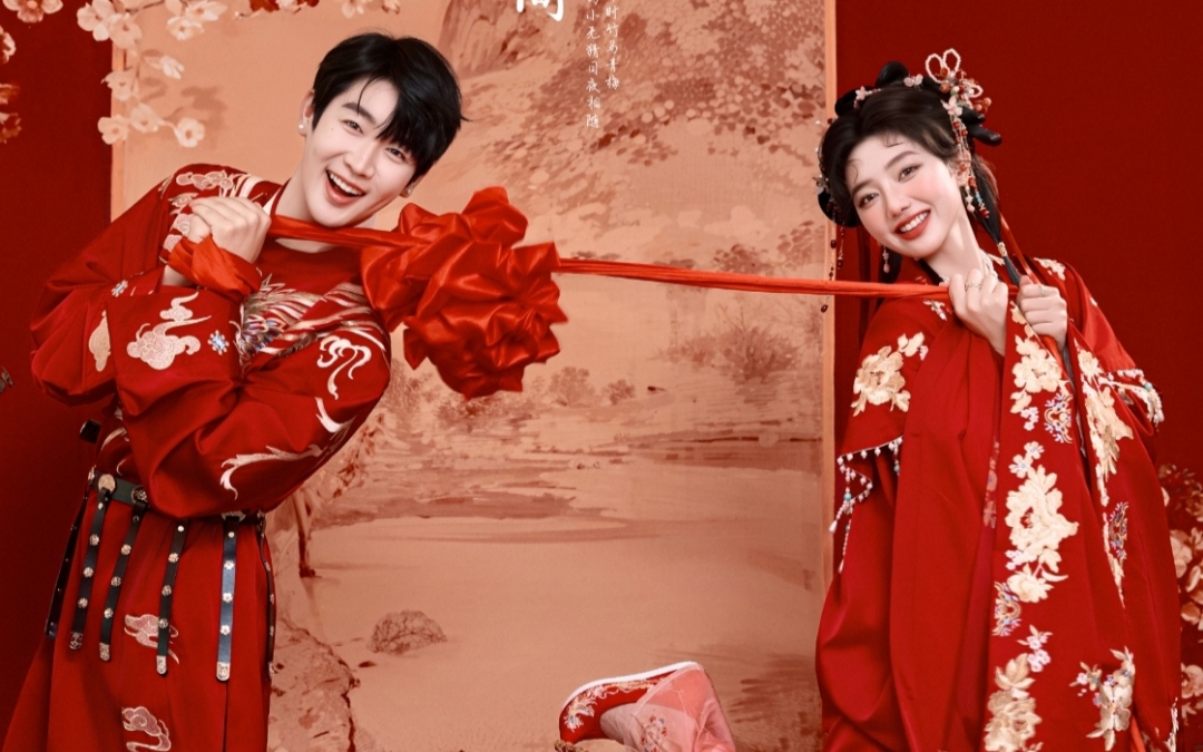 又乖又灵气的汉服婚纱照 长辈都夸赞❤️
