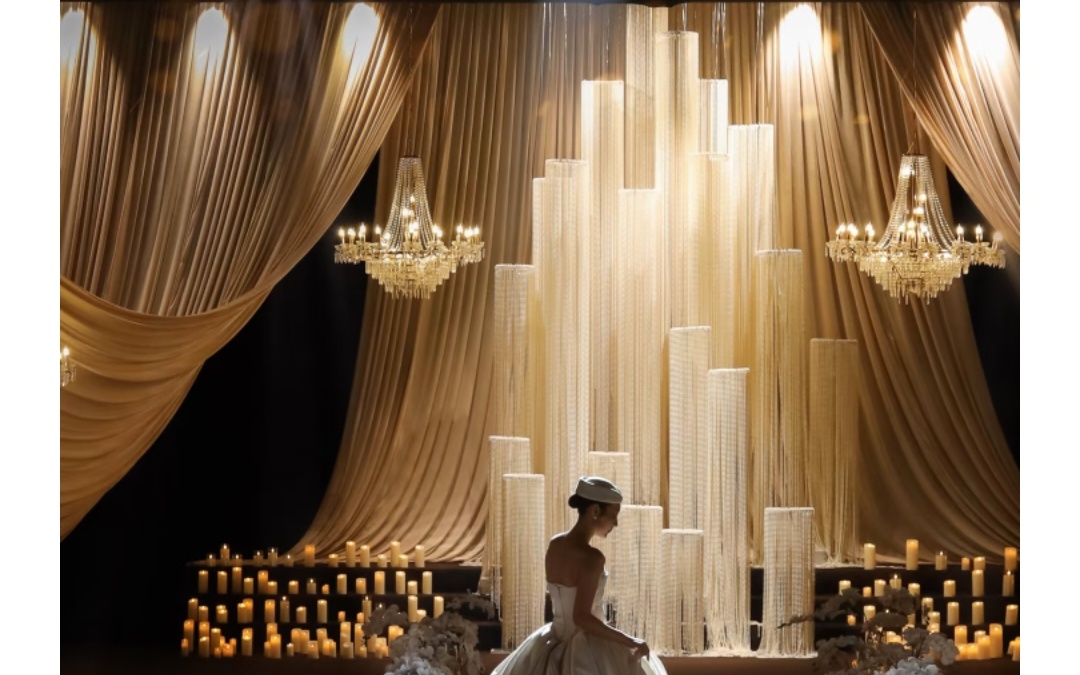 鳳求凰婚禮/單一材質(zhì)不簡(jiǎn)單的高級(jí)感婚禮