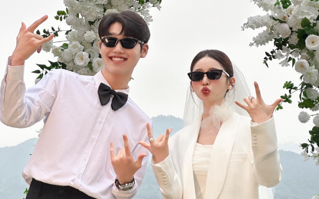 【婚紗照】當風掠過青草尖，陽光在白紗上跳躍