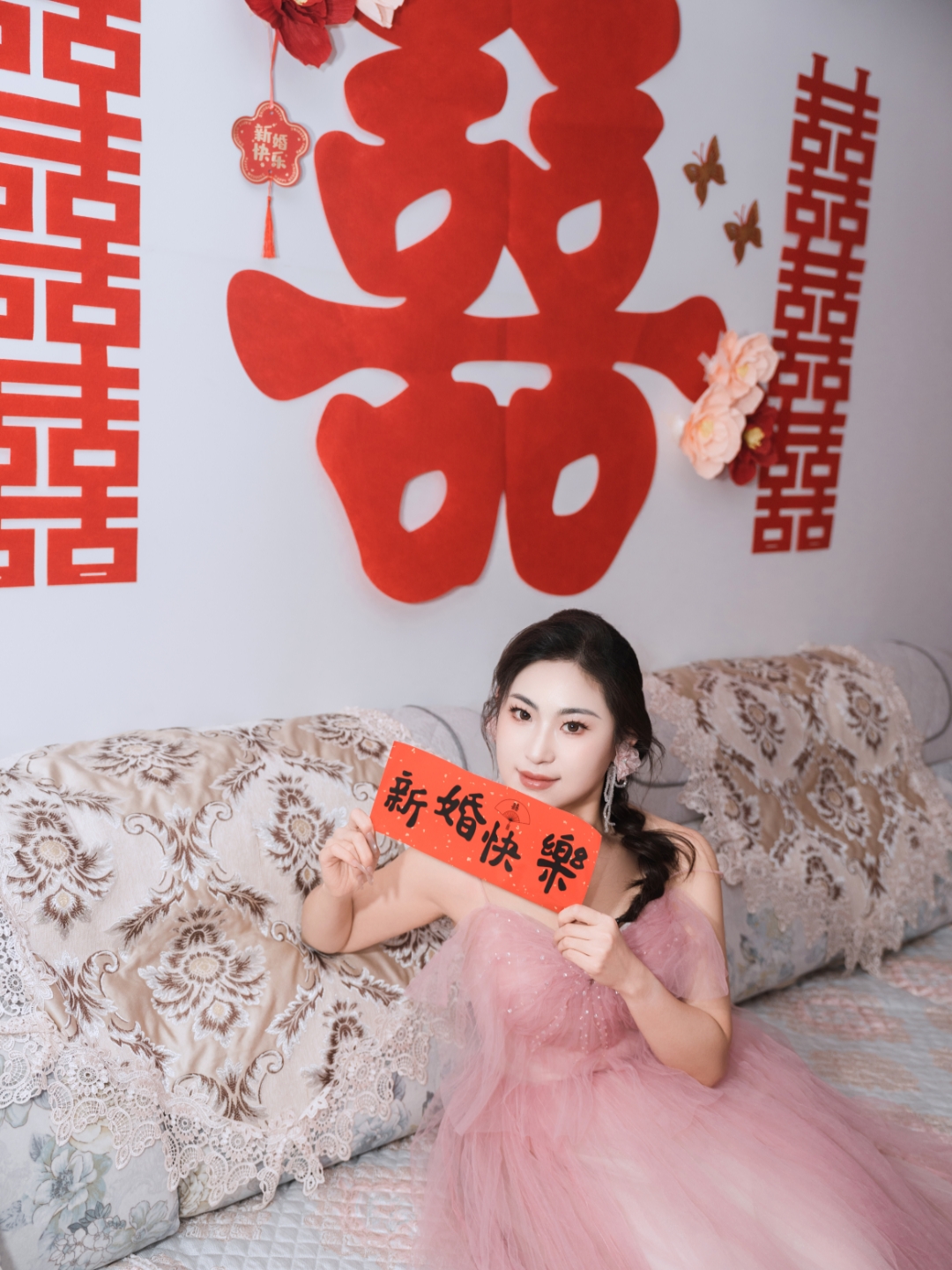 悦礼婚纱礼服返图